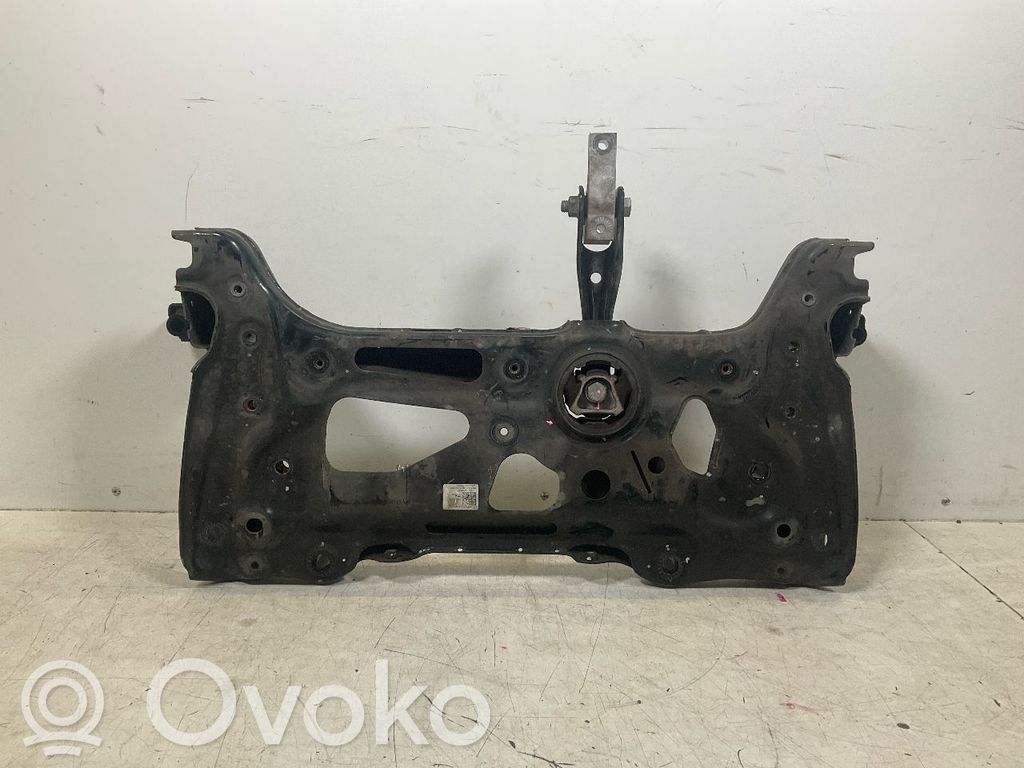 Volkswagen Touran II Priekinis traversas 