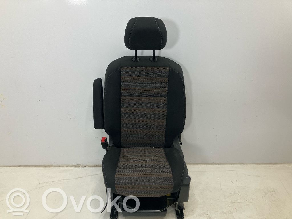Front driver seat   9818152580
