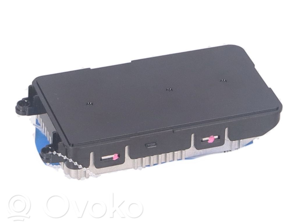 Hyundai i30 Wireless charging module 