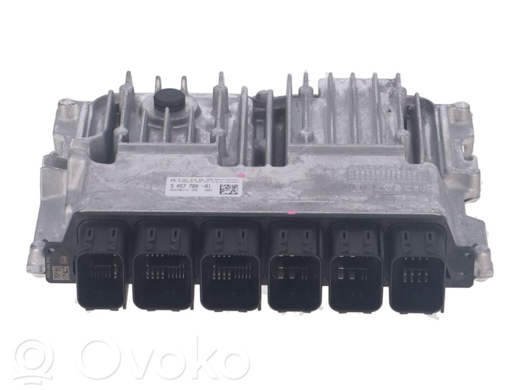 BMW 1 F40 Engine control unit/module 