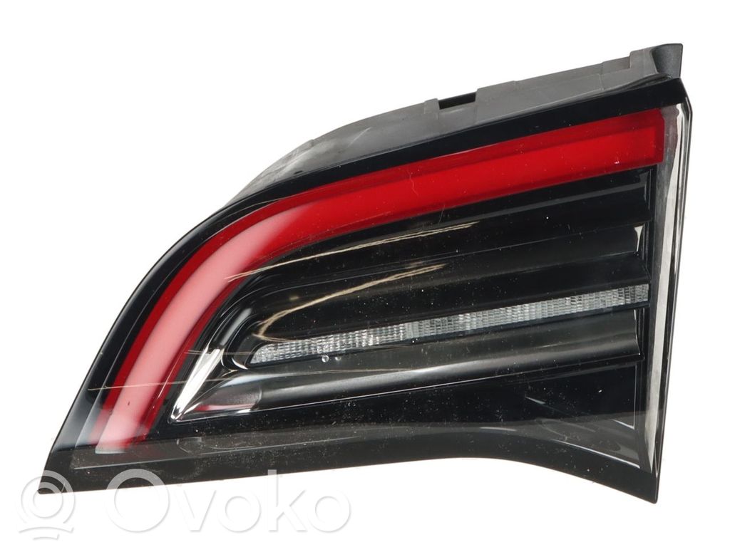 Tesla Model Y Tailgate rear/tail lights 