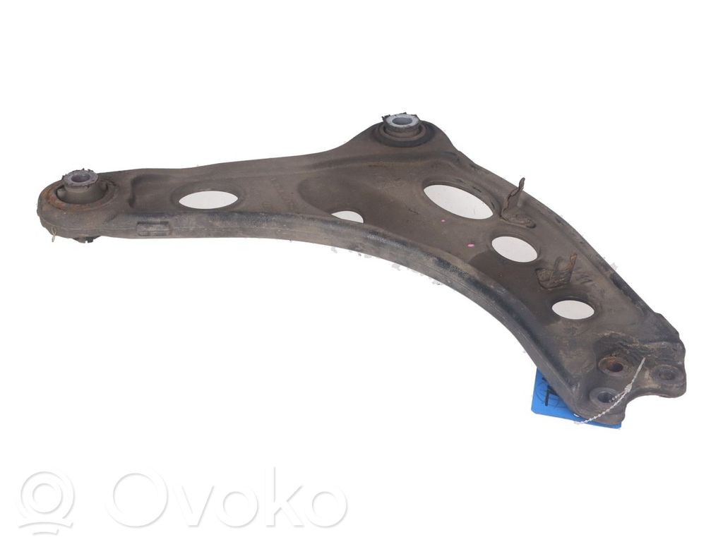 Opel Vivaro Front lower control arm/wishbone 