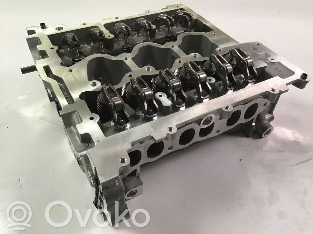 Ford Fiesta Chiulasă motor 