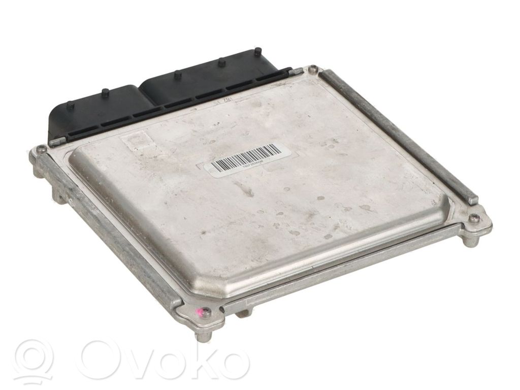 Volkswagen Golf VII Engine control unit/module 
