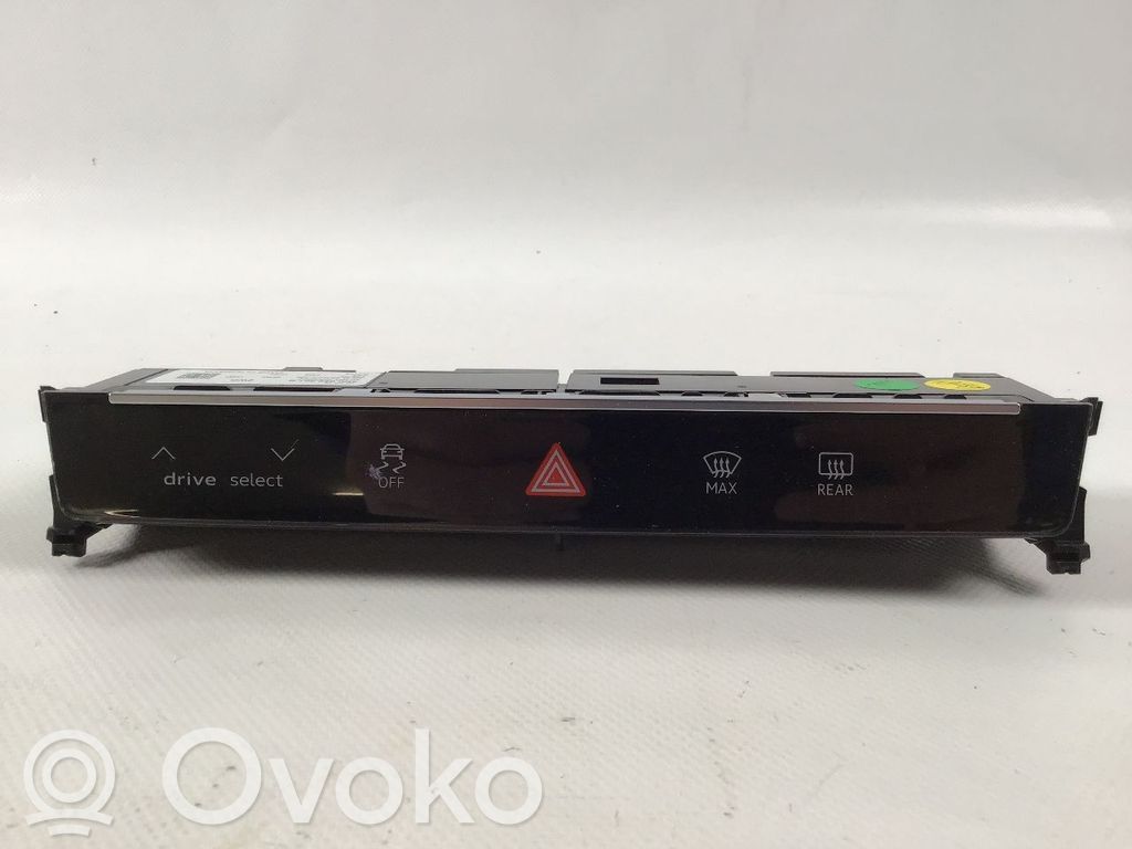 Audi e-tron Hazard light switch 