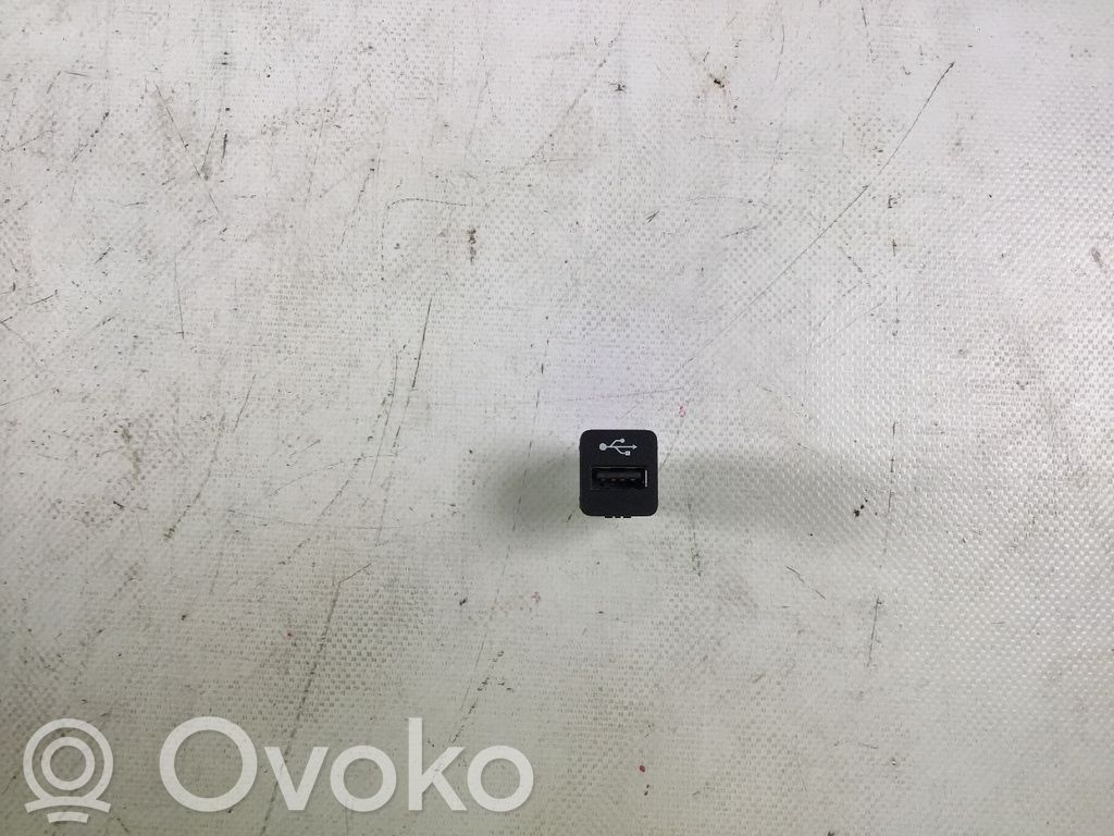 Enchufe conector USB   9229294