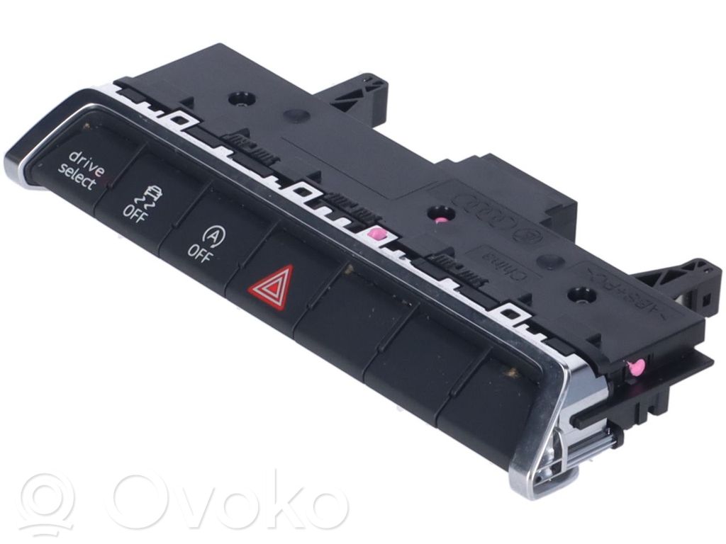 Audi Q3 F3 Interruttore luci di emergenza