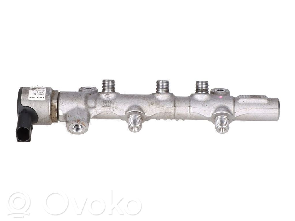 Volkswagen Touareg III Fuel injector supply line/pipe 