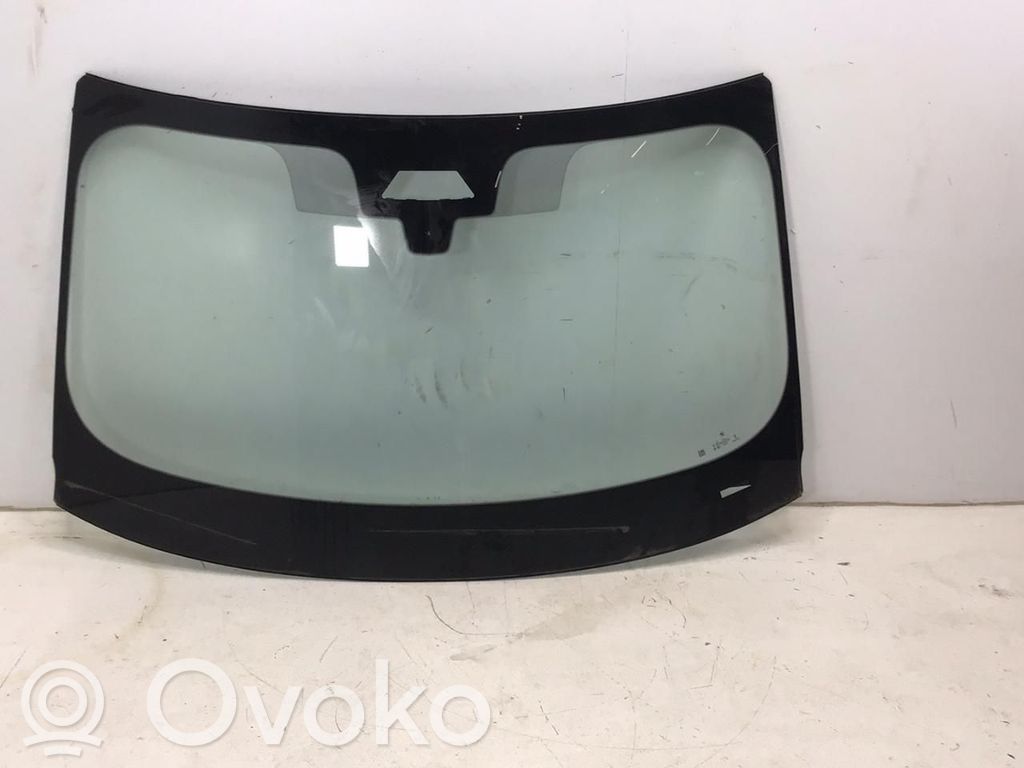 BMW XM Front windscreen/windshield window 
