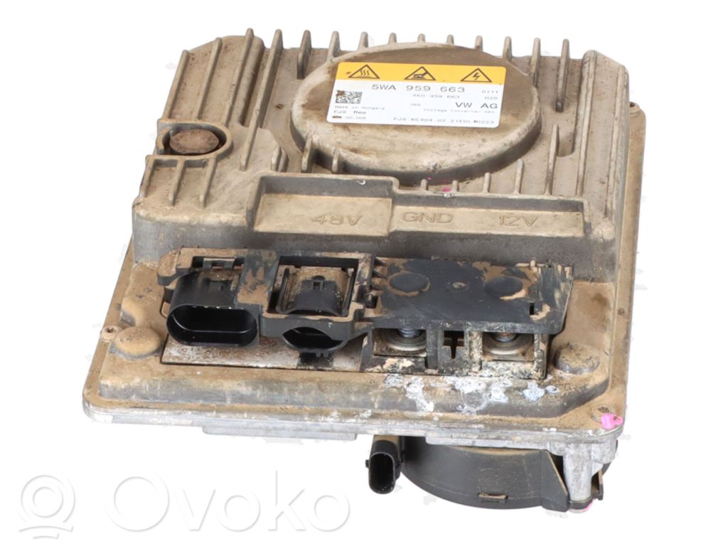 Volkswagen Golf VIII Falownik / Przetwornica napięcia 