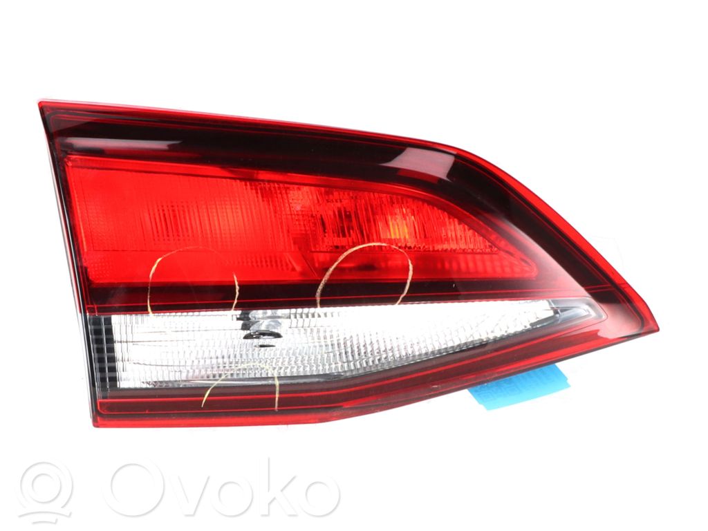 Opel Astra K Lampă spate în capacul portbagajului 