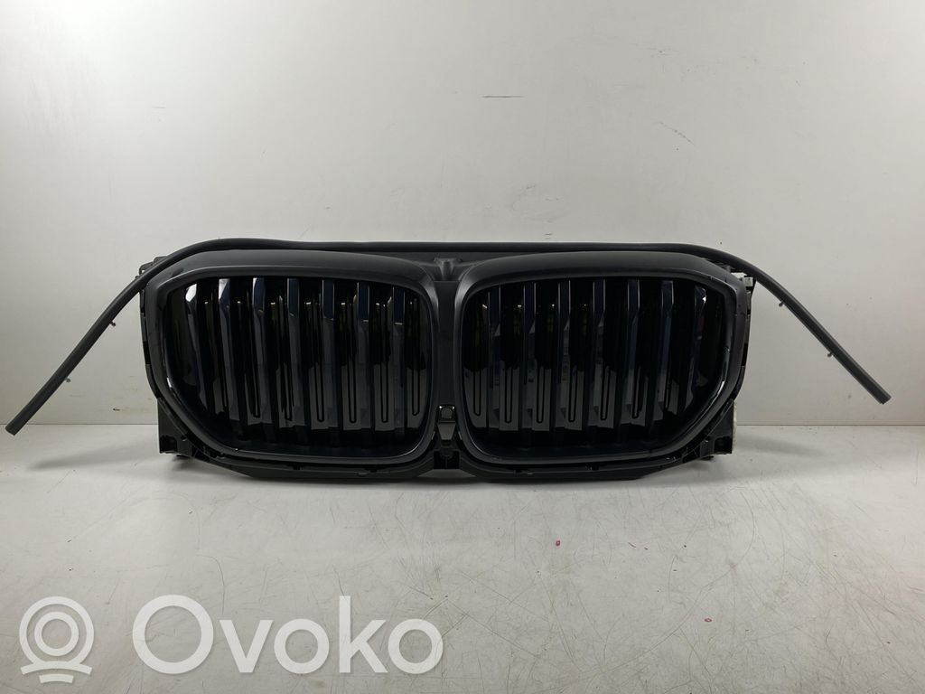BMW X5 G05 Maskownica / Grill / Atrapa górna chłodnicy 