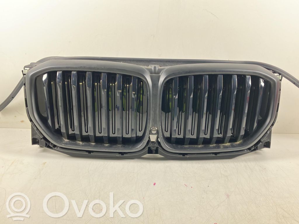 BMW X5 G05 Maskownica / Grill / Atrapa górna chłodnicy 