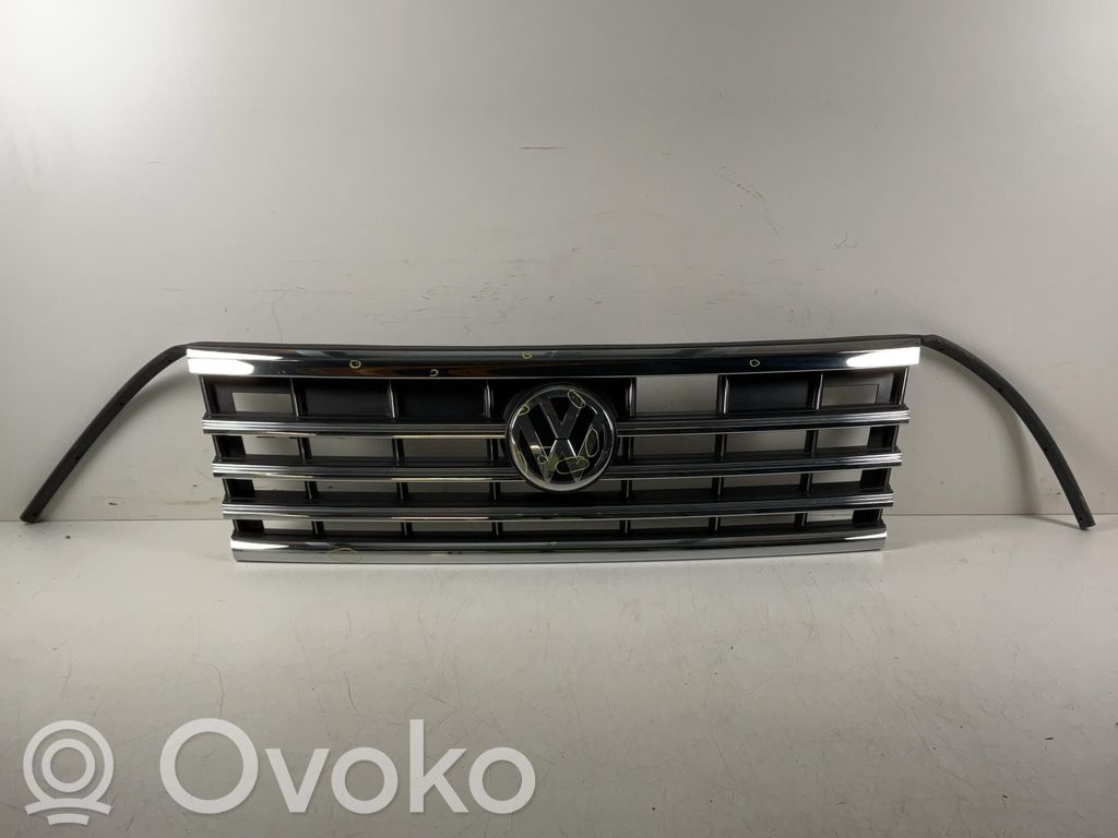 Volkswagen Touareg III Griglia superiore del radiatore paraurti anteriore 