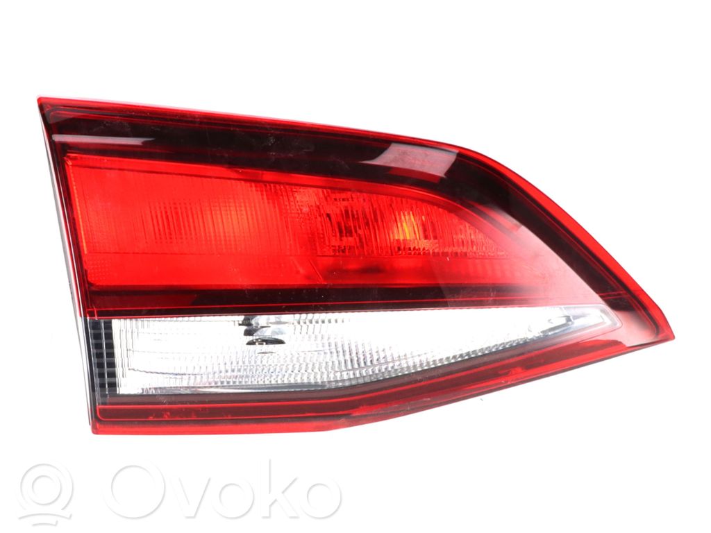Opel Astra K Lampă spate în capacul portbagajului 