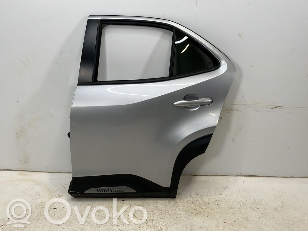 Toyota Yaris Cross Puerta trasera 