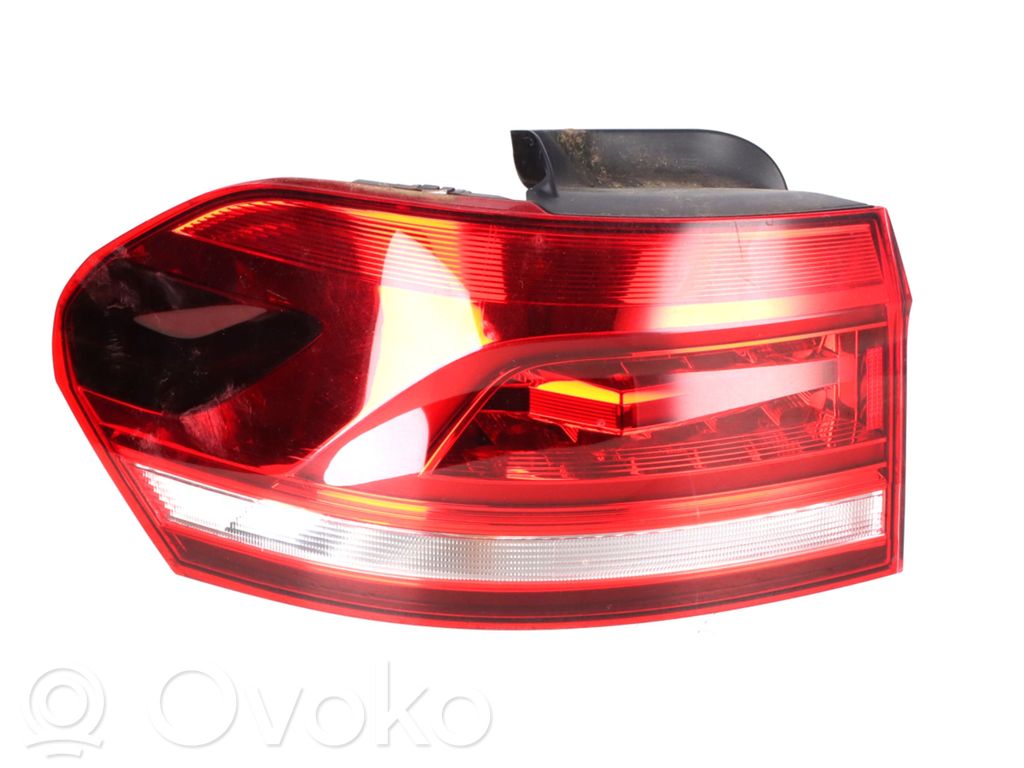 Volkswagen Touran II Luci posteriori 