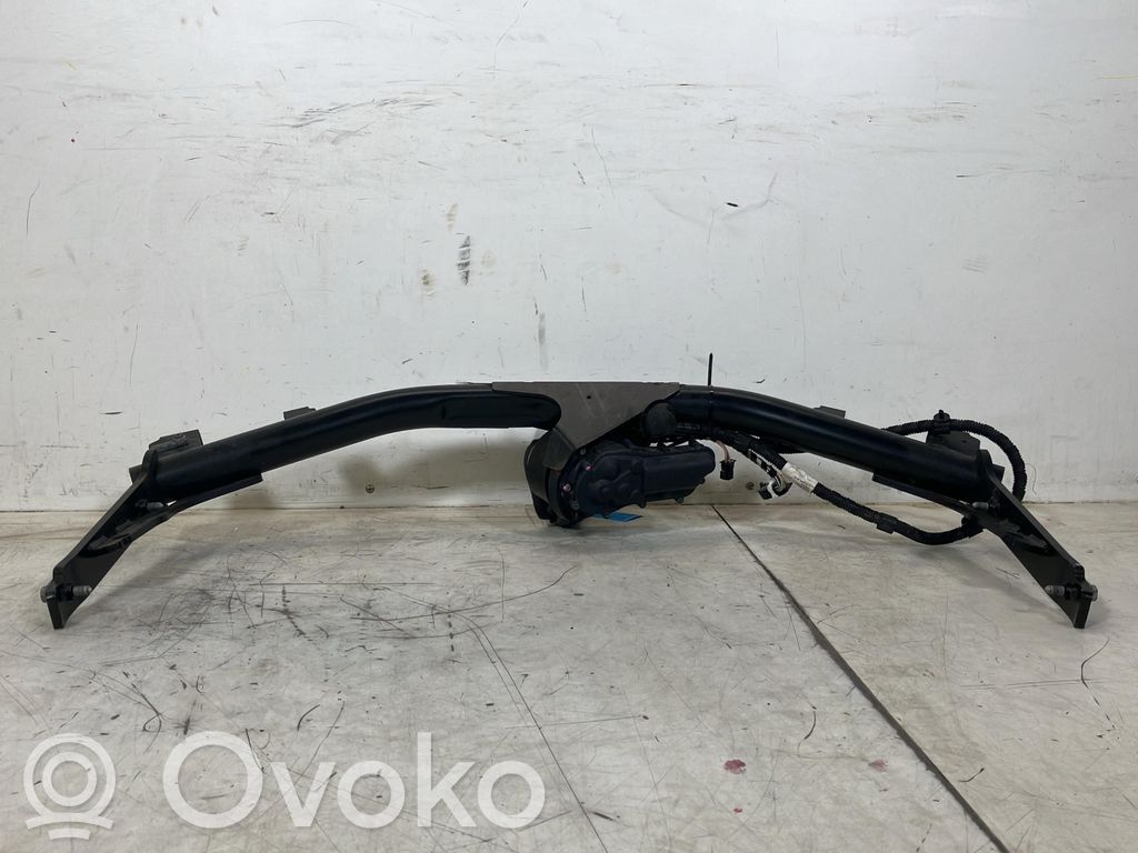 Volkswagen Golf VIII Hak holowniczy / Komplet 