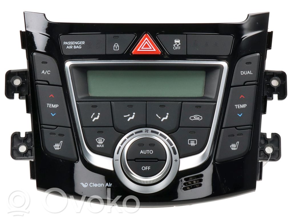 Hyundai i30 Oro kondicionieriaus/ klimato/ pečiuko valdymo blokas (salone) 