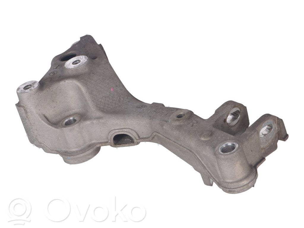 Porsche 911 Rear wheel hub spindle/knuckle