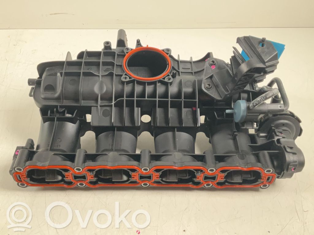 Volkswagen Golf VIII Collecteur d'admission 