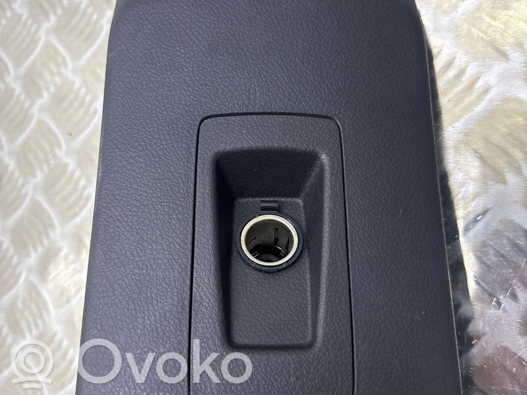 Toyota Auris E180 Cigarette lighter trim rear 