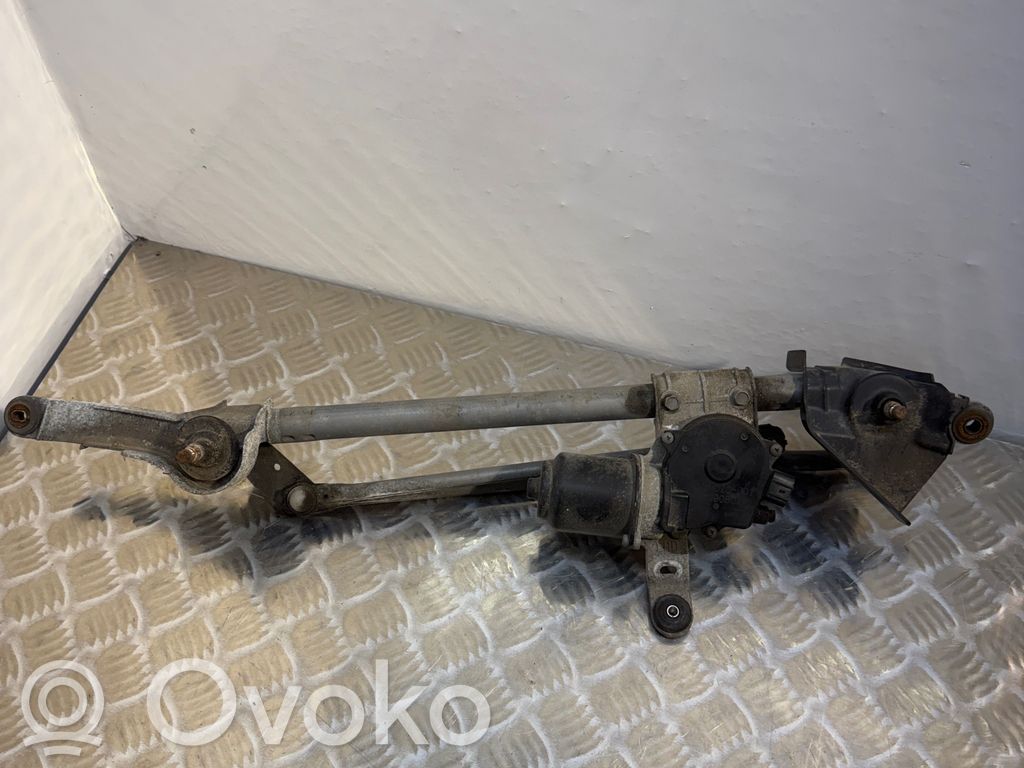 Subaru Legacy Front wiper linkage and motor 