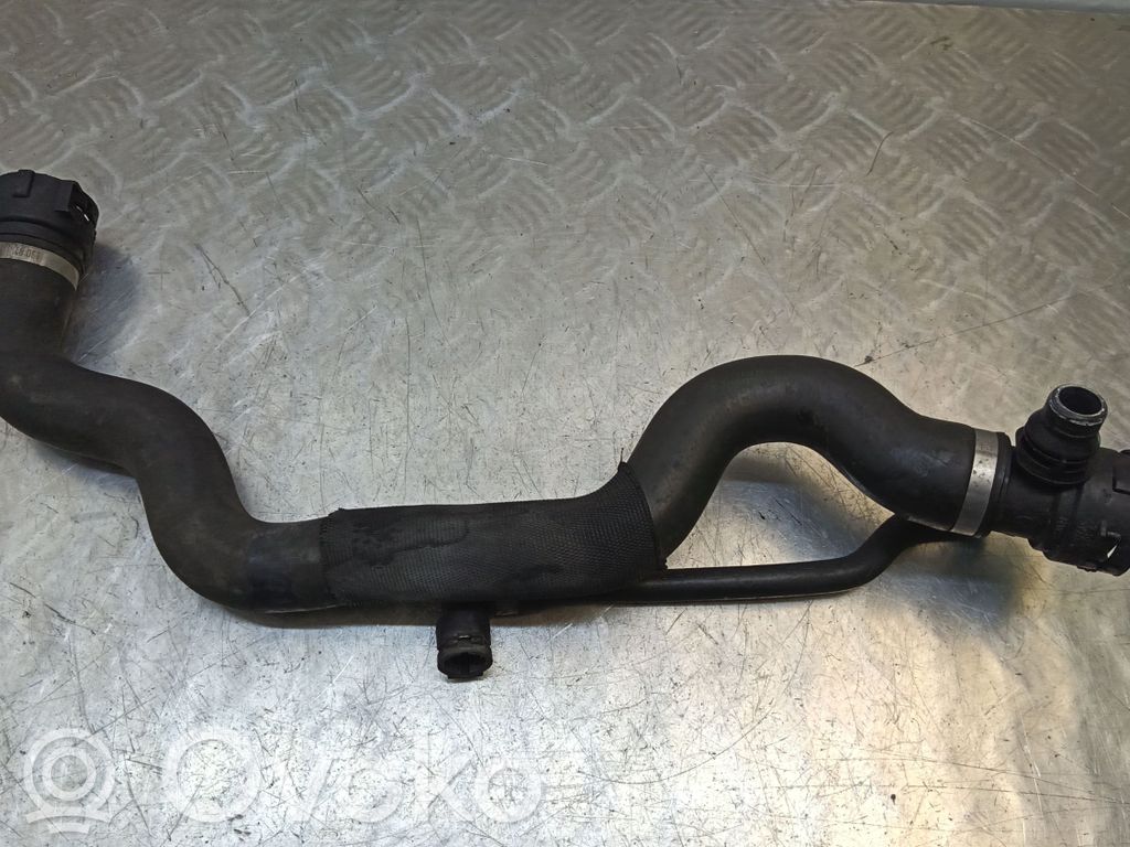 BMW 3 E92 E93 Engine coolant pipe/hose 
