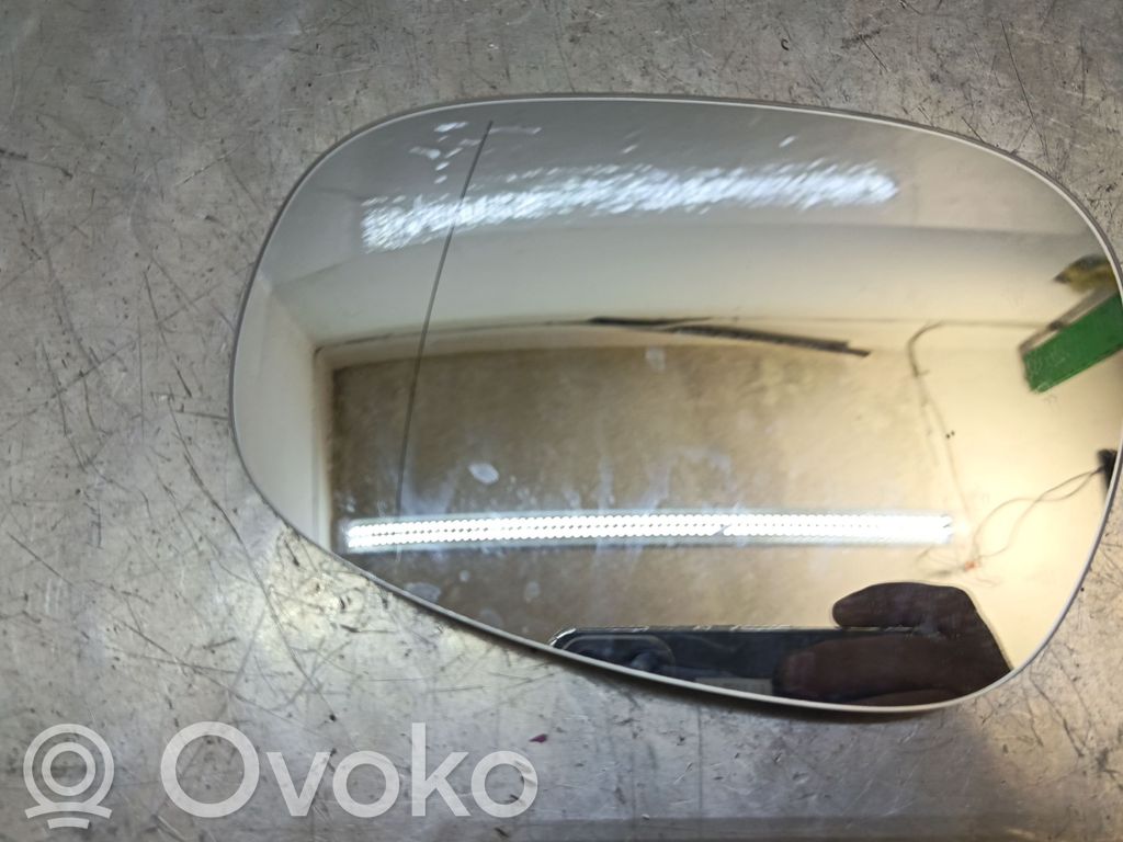 BMW 3 E92 E93 Spoguļa stikls 