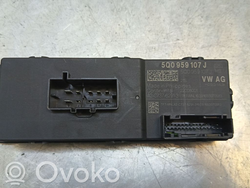 Skoda Superb B8 (3V) Tailgate/trunk control unit/module 
