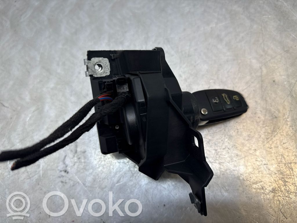 Audi Q7 4L Užvedimo spynelė 