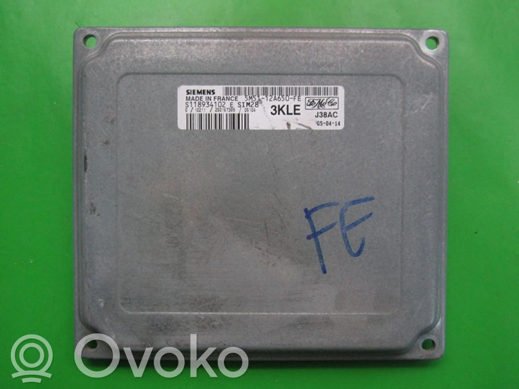 Unidad de control/módulo ECU del motor   5M5112A650FE,S118934102E