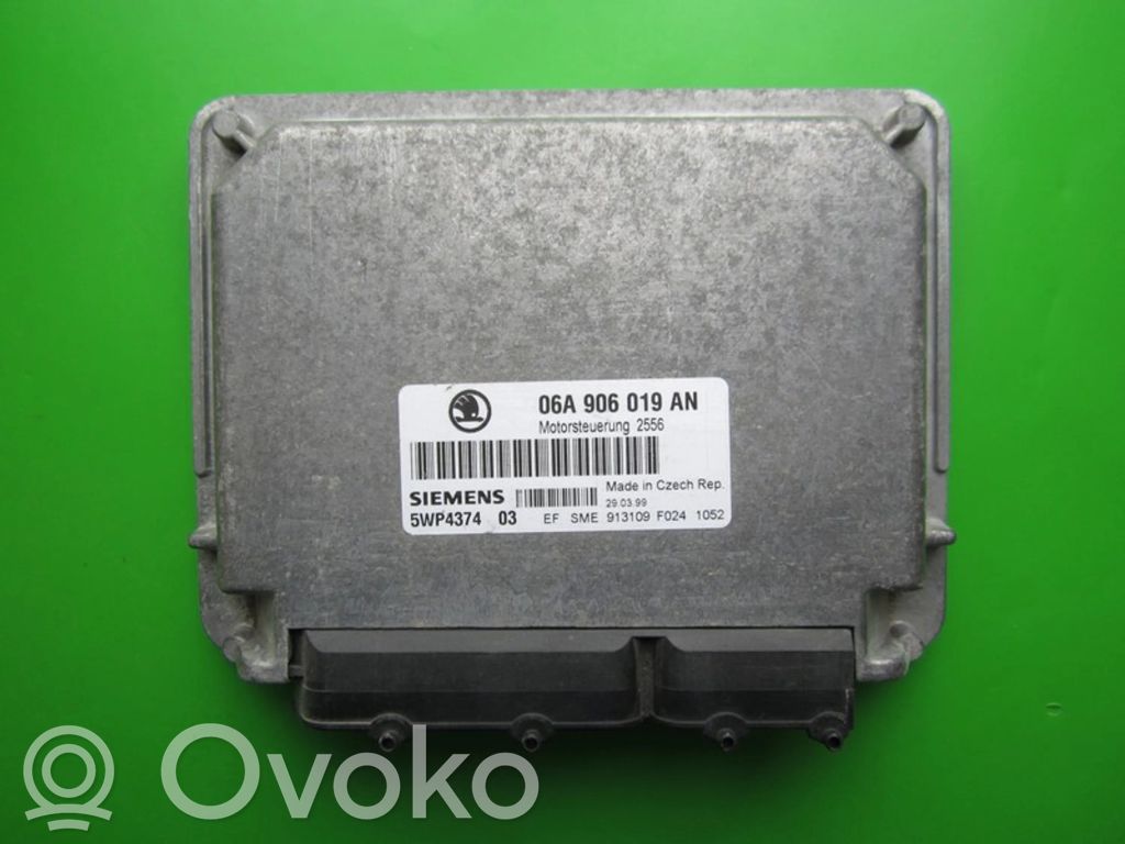 Skoda Octavia Mk1 (1U) Engine control unit/module ECU 