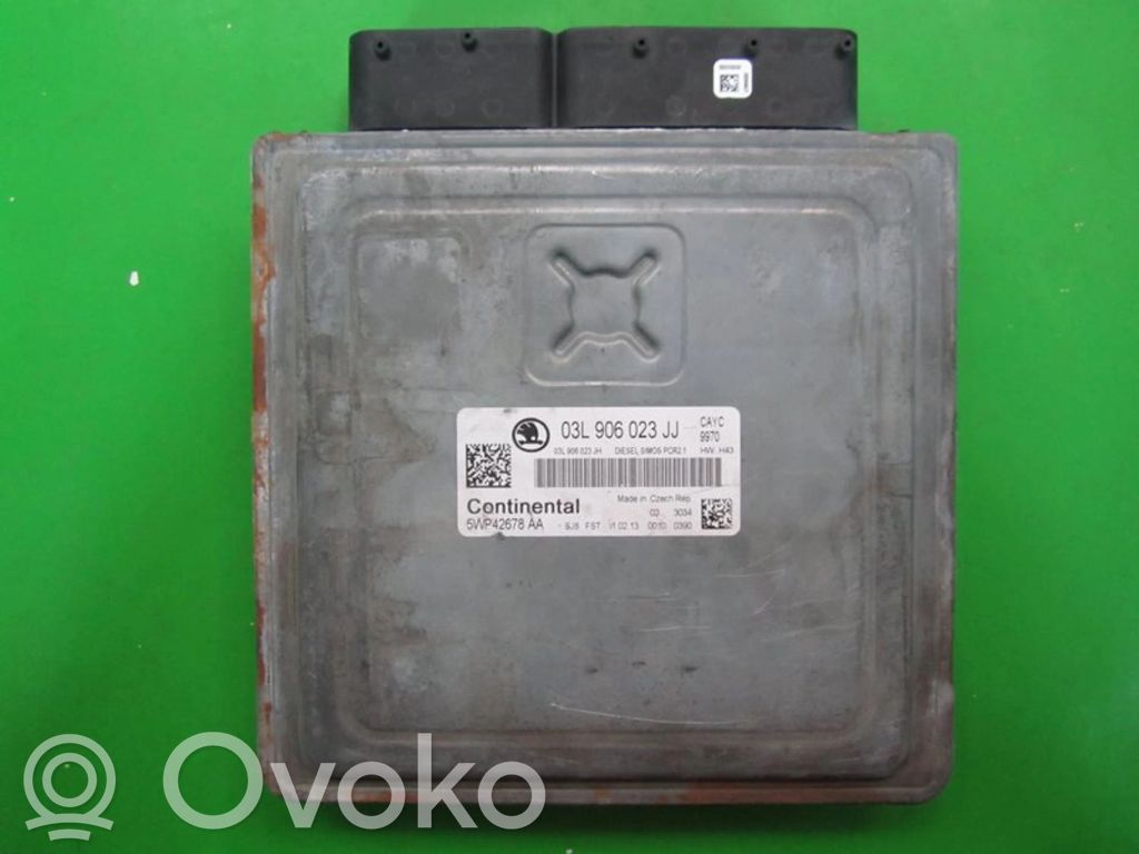 Volkswagen Caddy Unidad de control/módulo ECU del motor 
