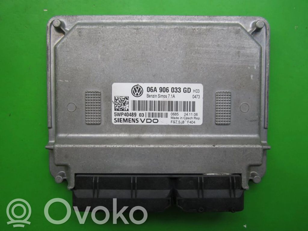 Volkswagen Touran I Komputer / Sterownik ECU silnika 
