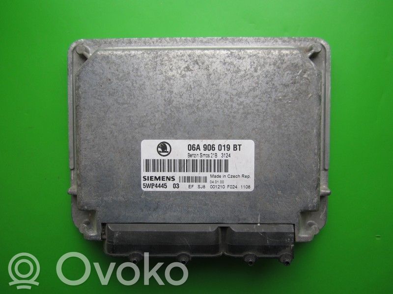 Skoda Octavia Mk2 (1Z) Engine control unit/module ECU 