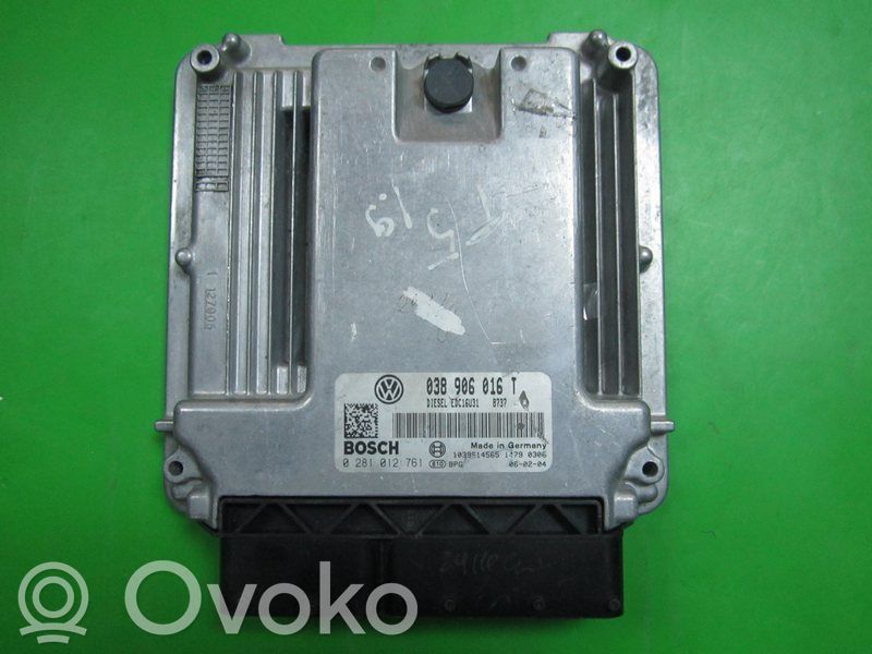 Volkswagen Transporter - Caravelle T5 Komputer / Sterownik ECU silnika 