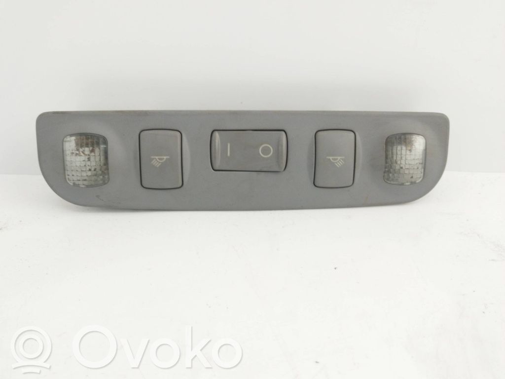 Audi A4 S4 B5 8D Фонарь освещения задних мест 