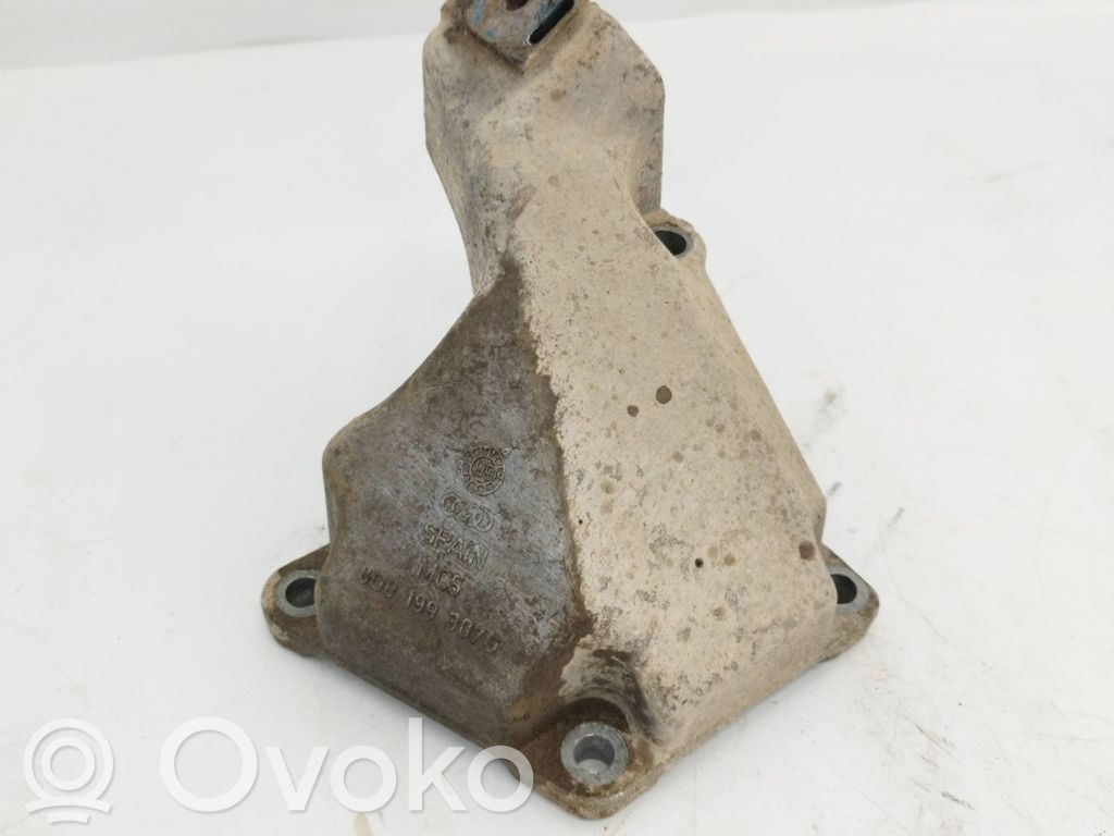 Audi A6 S6 C5 4B Engine mounting bracket 