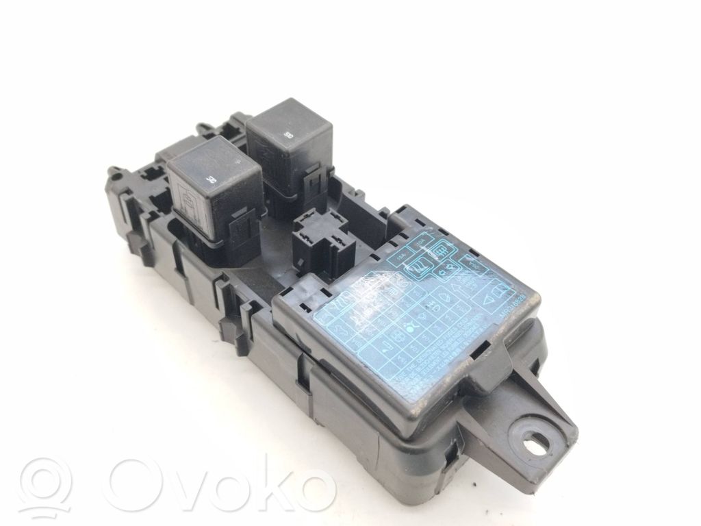 Mitsubishi Space Star Fuse box set 