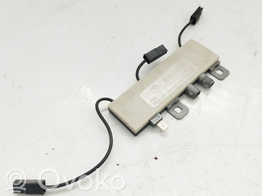 BMW 5 E34 Antenna control unit 