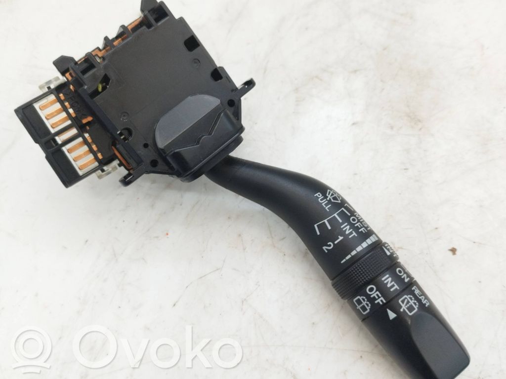 Mazda 6 Pyyhkimen nopeuden kytkin 