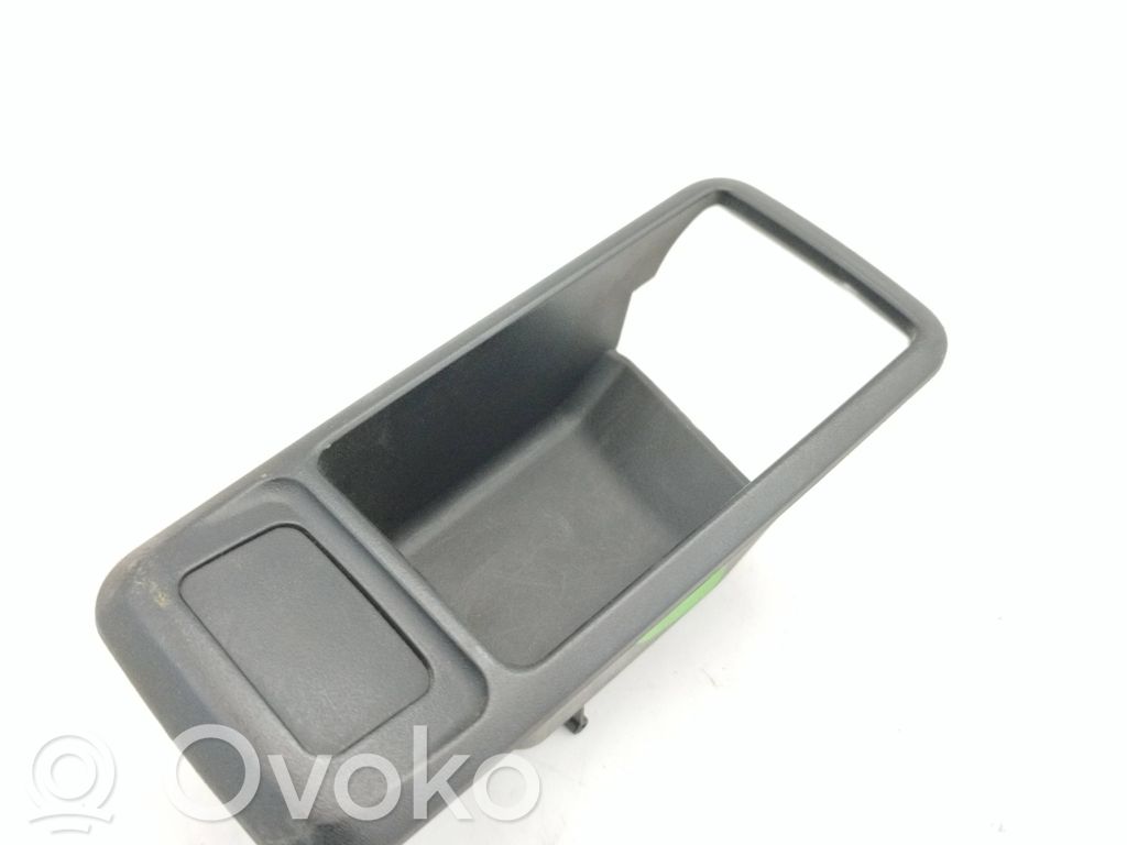 Ford Focus Rear door window switch trim 