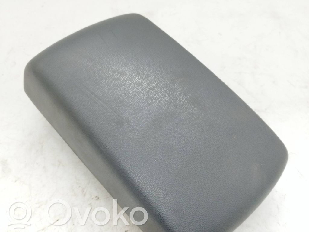 Mazda 3 I Armrest 