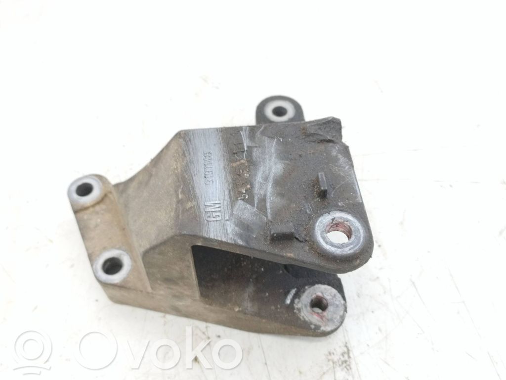 Opel Vectra C Engine mounting bracket 