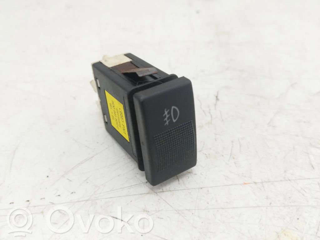 Audi A4 S4 B5 8D Botón interruptor de luz de peligro 