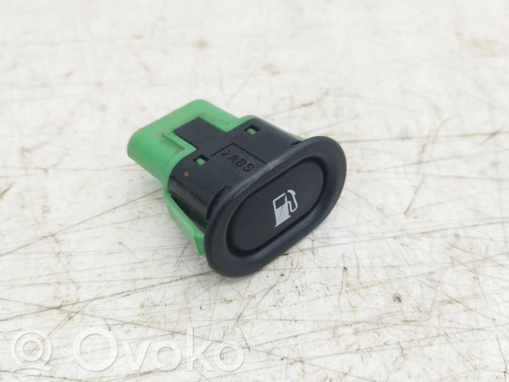 Saab 9-5 Fuel tank opening switch 