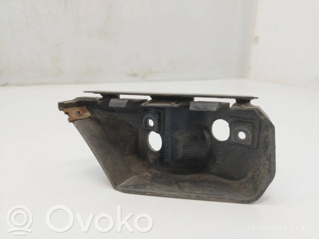 Volvo V50 Front bumper mounting bracket 