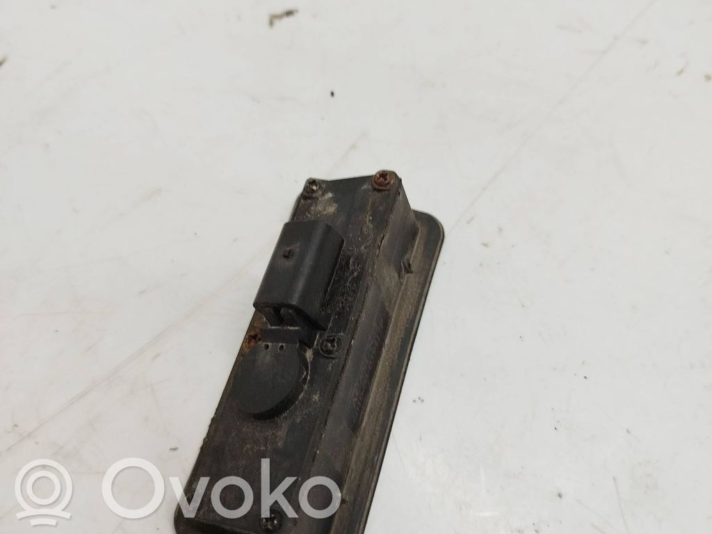Ford Mondeo MK IV Tailgate opening switch 