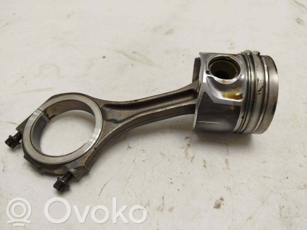 Volkswagen Phaeton Piston with connecting rod 
